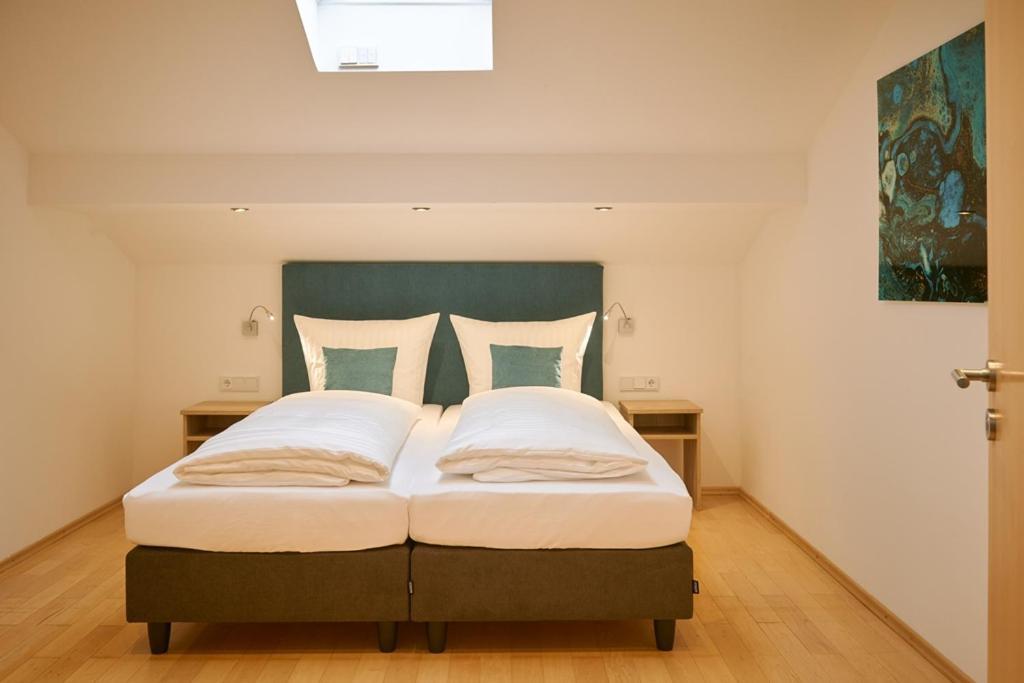 Hotel Seeblick & Ferienwohnung Bad Endorf Kültér fotó