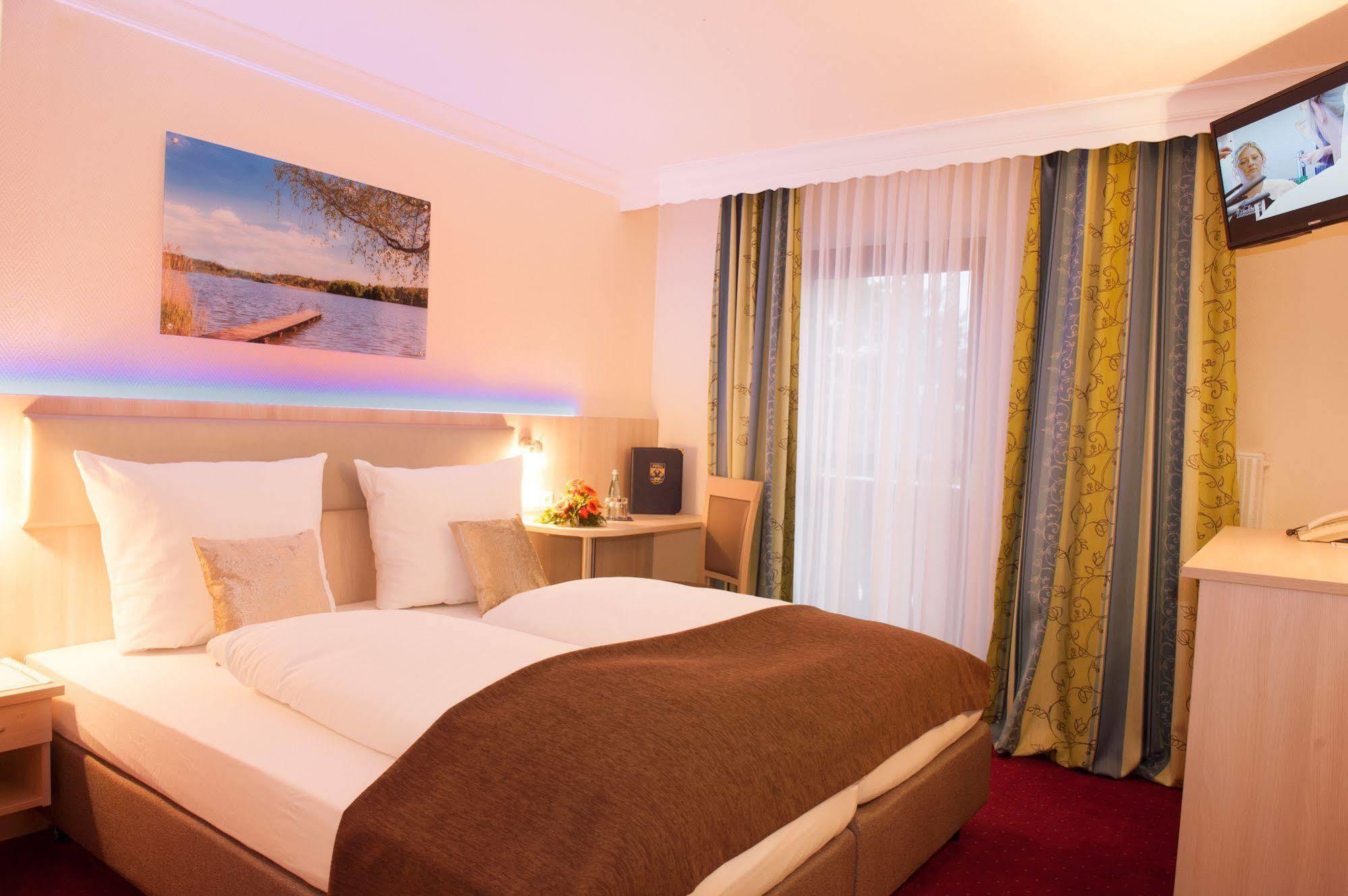 Hotel Seeblick & Ferienwohnung Bad Endorf Kültér fotó