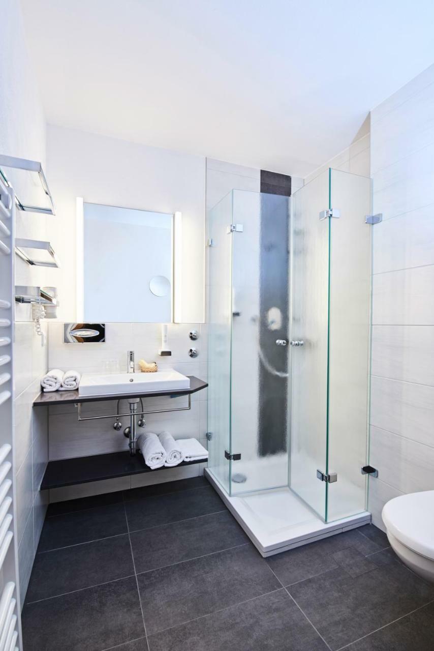 Hotel Seeblick & Ferienwohnung Bad Endorf Kültér fotó
